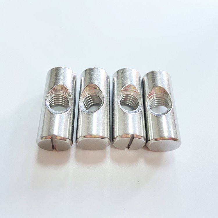 Sinc Plated Cross Hoelbren Cnau